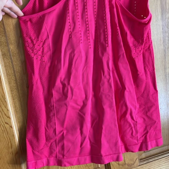 Fabletics Women’s XXL Hot Pink Workout Tank - Picture 4 of 5